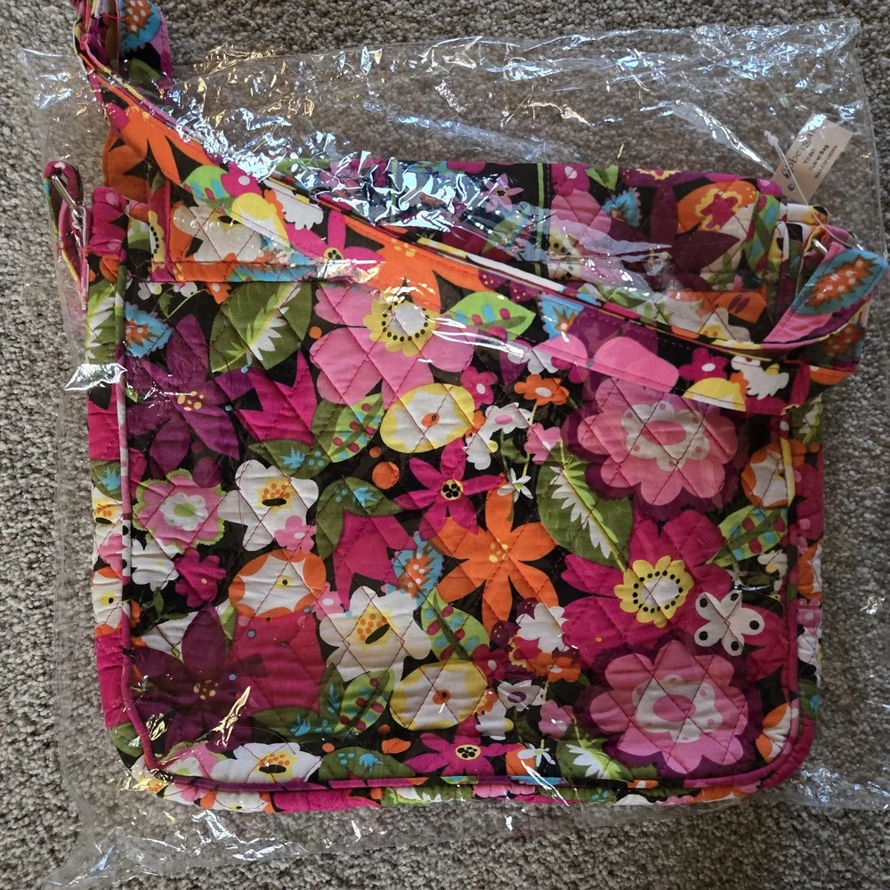 NWT Vera Bradley Abbergale Floral Tablet Bag - Picture 2 of 3